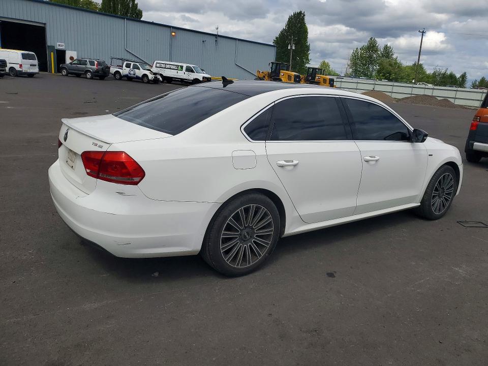 Продажа на аукционе авто 2015 Volkswagen Passat, vin: 1VWBT7A38FC046472, номер лота: 85976365