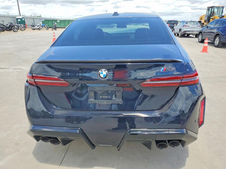2026 Bmw M5 მანქანა იყიდება აუქციონზე, vin: WBS83FK02TCW63513, აუქციონის ნომერი: 56327166