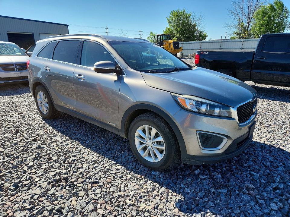 57207336 :رقم المزاد ، 5XYPGDA55GG063451 vin ، 2016 Kia Sorento مزاد بيع