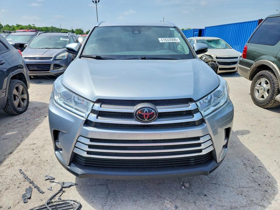 Продажа на аукционе авто 2019 Toyota Highlander, vin: 5TDJZRFH9KS588346, номер лота: 41633566