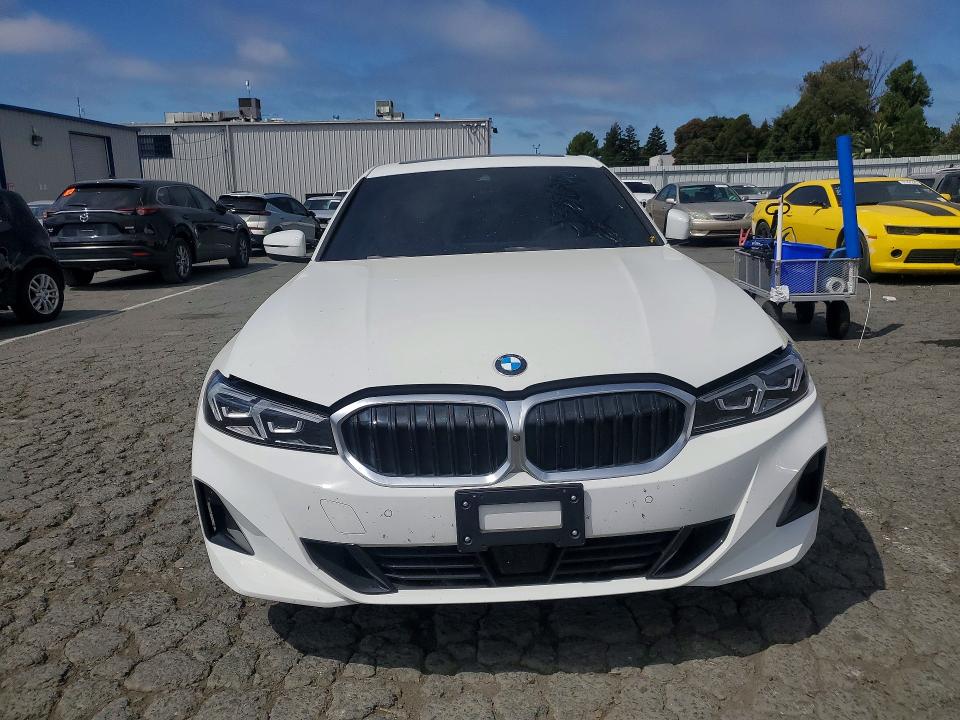 57390366 :رقم المزاد ، 3MW69CW08S8F13771 vin ، 2025 Bmw 330i مزاد بيع