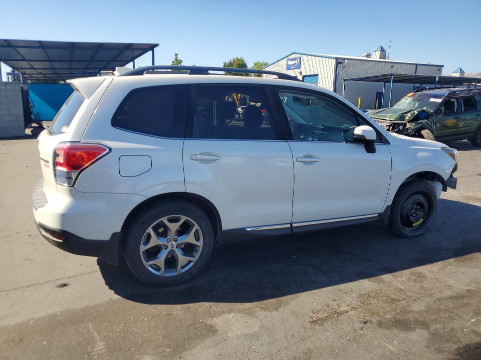 Продажа на аукционе авто 2017 Subaru Forester, vin: JF2SJATC6HH418384, номер лота: 57392096
