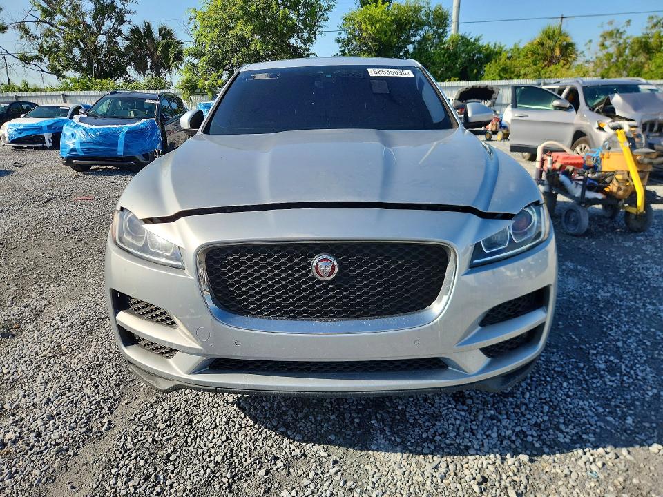 2020 Jaguar F-pace მანქანა იყიდება აუქციონზე, vin: SADCS2FX8LA640435, აუქციონის ნომერი: 58635096