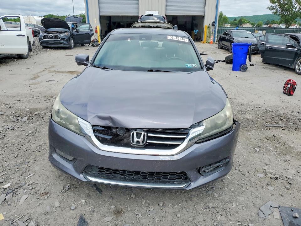 2015 Honda Accord მანქანა იყიდება აუქციონზე, vin: 1HGCR3F85FA016331, აუქციონის ნომერი: 56243246