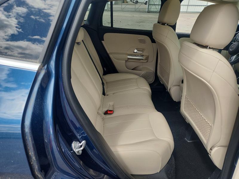 55004556 :رقم المزاد ، W1N4N4HB2MJ228090 vin ، 2021 Mercedes-benz Gla مزاد بيع