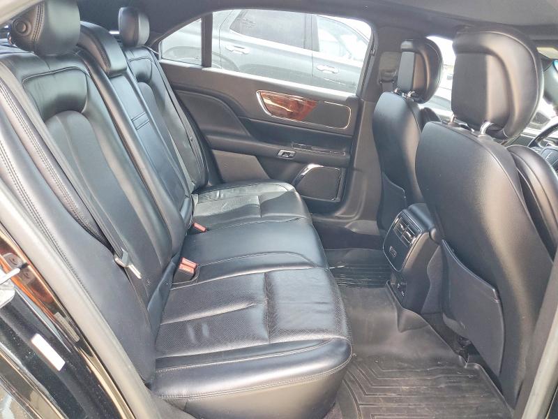 55518466 :رقم المزاد ، 1LN6L9TK2H5617509 vin ، 2017 Lincoln Continental مزاد بيع
