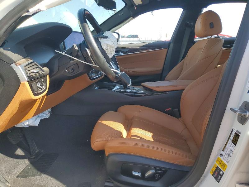 55468256 :رقم المزاد ، WBA13AG0XMCF03661 vin ، 2021 Bmw 530e مزاد بيع