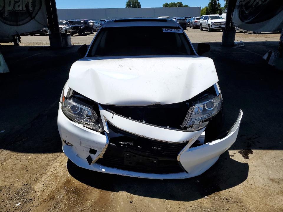57047716 :رقم المزاد ، JTHBK1GG9F2180019 vin ، 2015 Lexus Es مزاد بيع