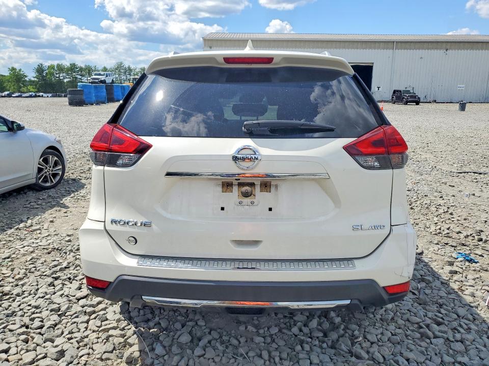 Продаж на аукціоні авто 2018 Nissan Rogue, vin: JN8AT2MV6JW319239, номер лоту: 58013326