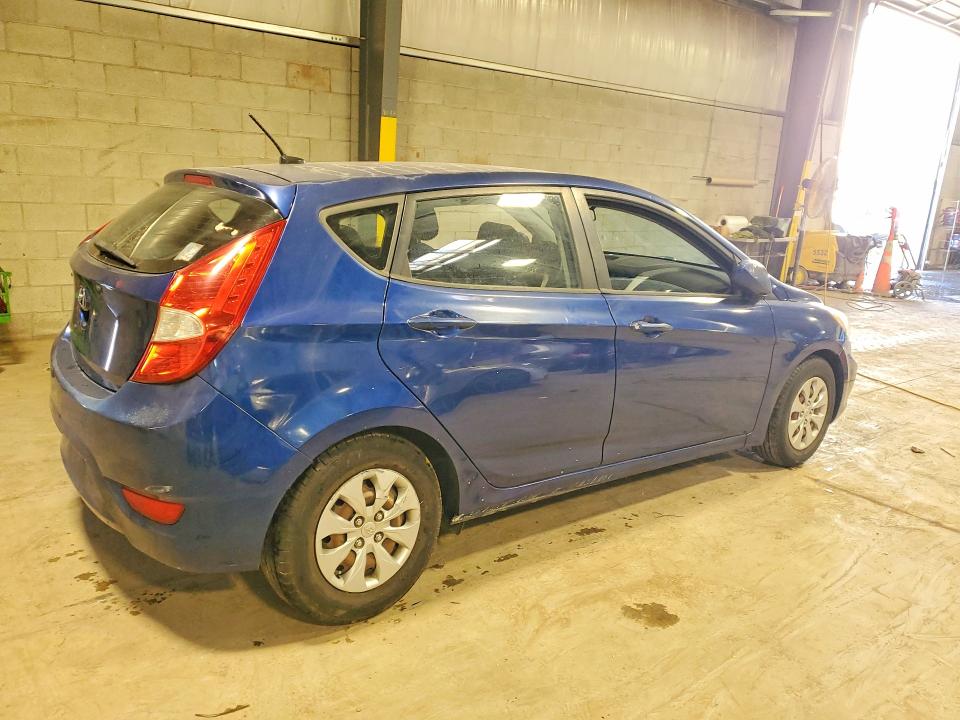 57617786 :رقم المزاد ، KMHCT5AE1FU204251 vin ، 2015 Hyundai Accent مزاد بيع