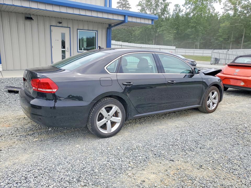 58787476 :رقم المزاد ، 1VWAT7A33FC119050 vin ، 2015 Volkswagen Passat مزاد بيع