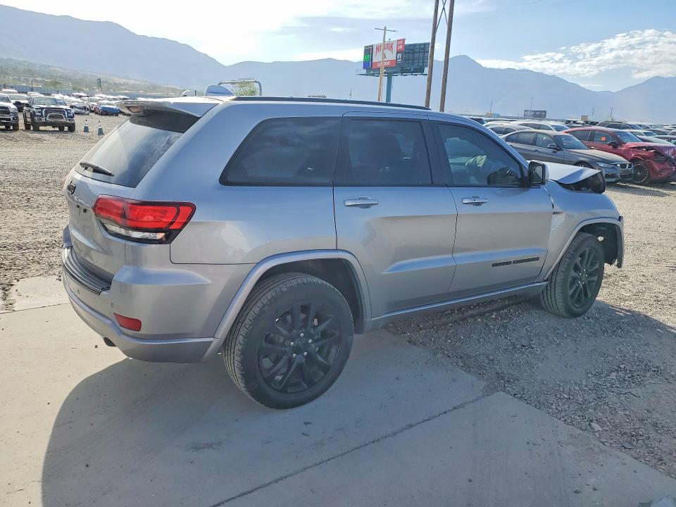 2018 Jeep Grand Cherokee მანქანა იყიდება აუქციონზე, vin: 1C4RJFAGXJC170935, აუქციონის ნომერი: 58983406