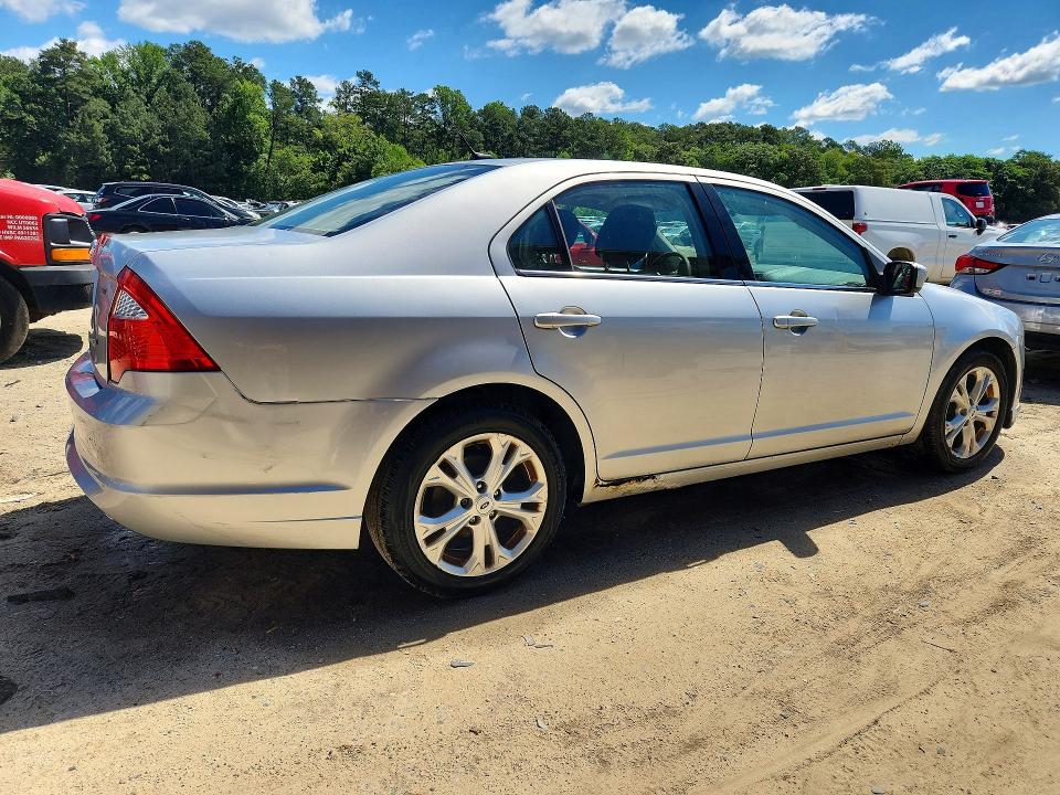 56850946 :رقم المزاد ، 3FAHP0HA4CR235586 vin ، 2012 Ford Fusion مزاد بيع