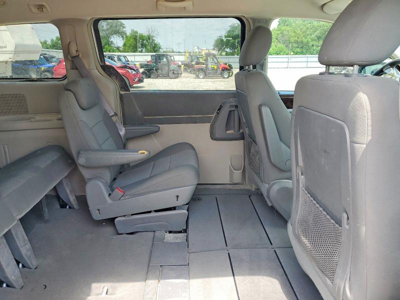 57758646 :رقم المزاد ، 2A4RR5D14AR150286 vin ، 2010 Chrysler Town & Country مزاد بيع