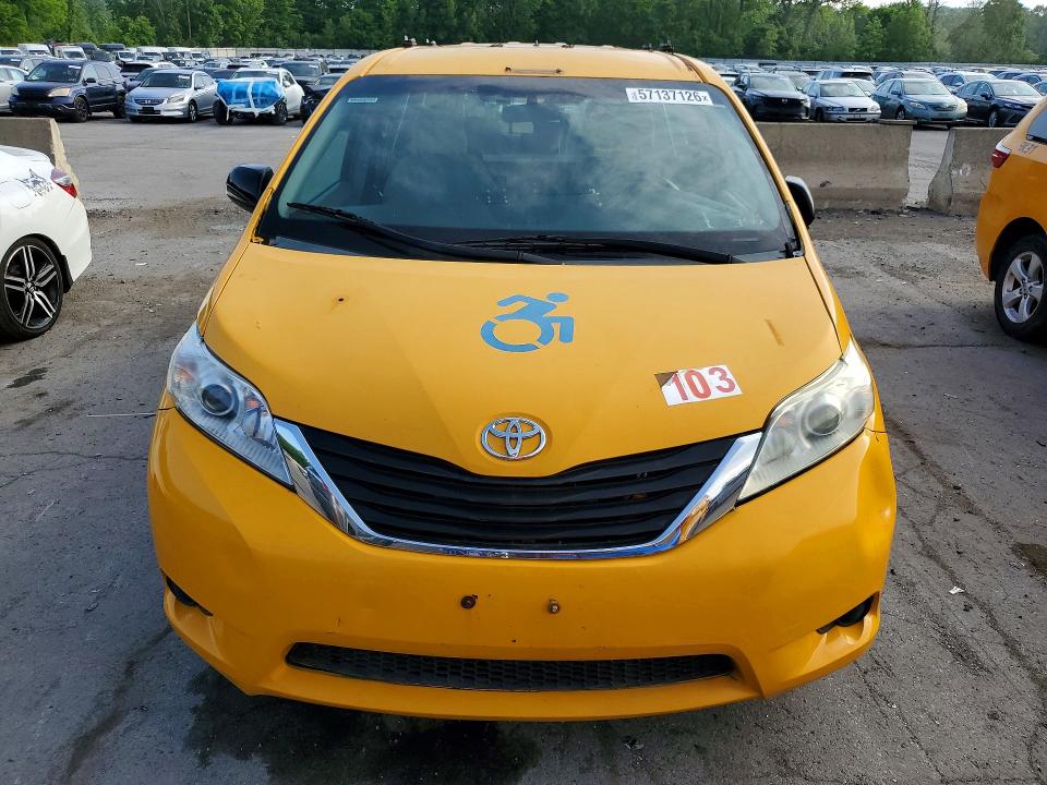 2016 Toyota Sienna მანქანა იყიდება აუქციონზე, vin: 5TDZK3DC2GS718146, აუქციონის ნომერი: 57137126