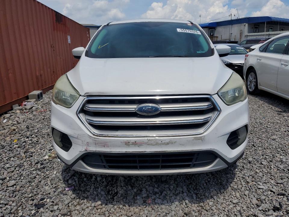 55576326 :رقم المزاد ، 1FMCU0G90HUB67223 vin ، 2017 Ford Escape مزاد بيع
