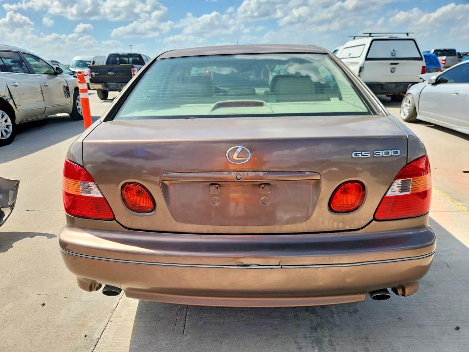 55782746 :رقم المزاد ، JT8BD68S7X0062249 vin ، 1999 Lexus Gs مزاد بيع