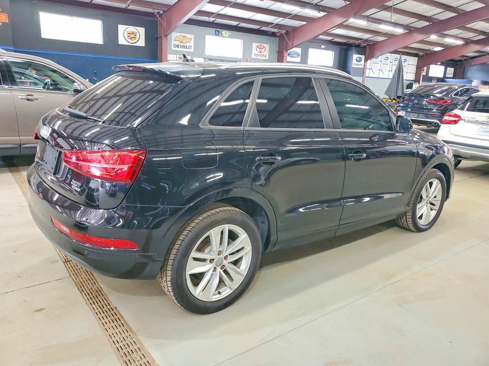 55494546 :رقم المزاد ، WA1ECCFS6JR027170 vin ، 2018 Audi Q3 مزاد بيع
