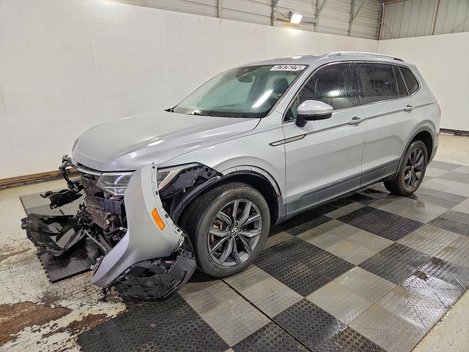 Продаж на аукціоні авто 2022 Volkswagen Tiguan, vin: 3VV3B7AX4NM105836, номер лоту: 57576276