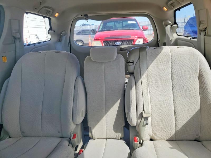 54905336 :رقم المزاد ، 5TDKK3DC2CS216572 vin ، 2012 Toyota Sienna مزاد بيع