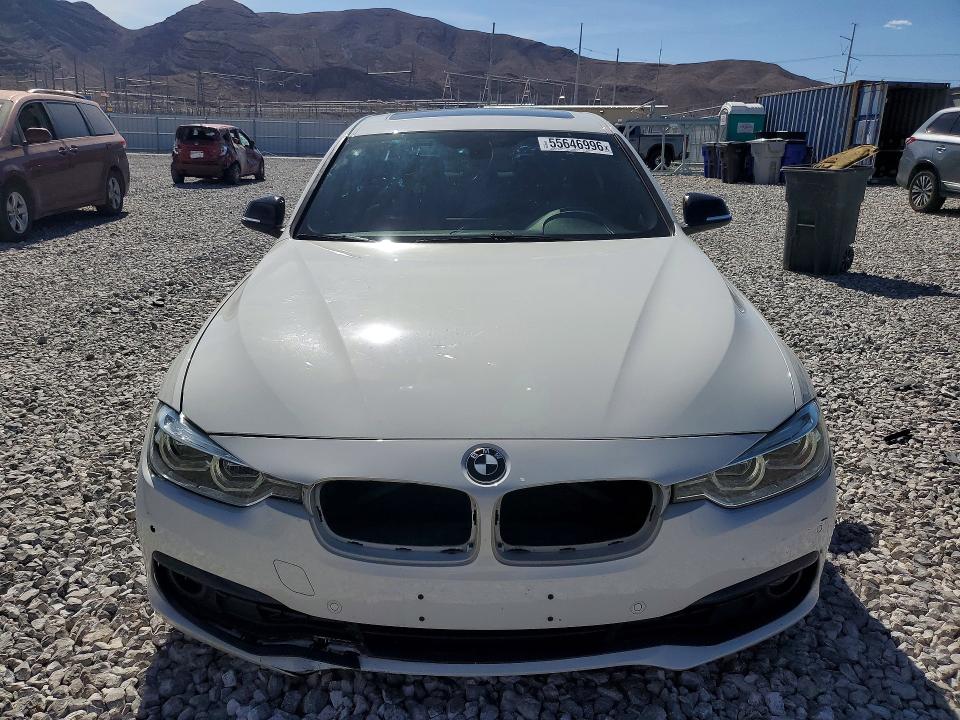 55646996 :رقم المزاد ، WBA8B9C39HK885058 vin ، 2017 Bmw 330 مزاد بيع