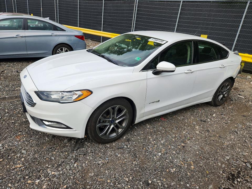 57566156 :رقم المزاد ، 3FA6P0LUXHR357224 vin ، 2017 Ford Fusion مزاد بيع