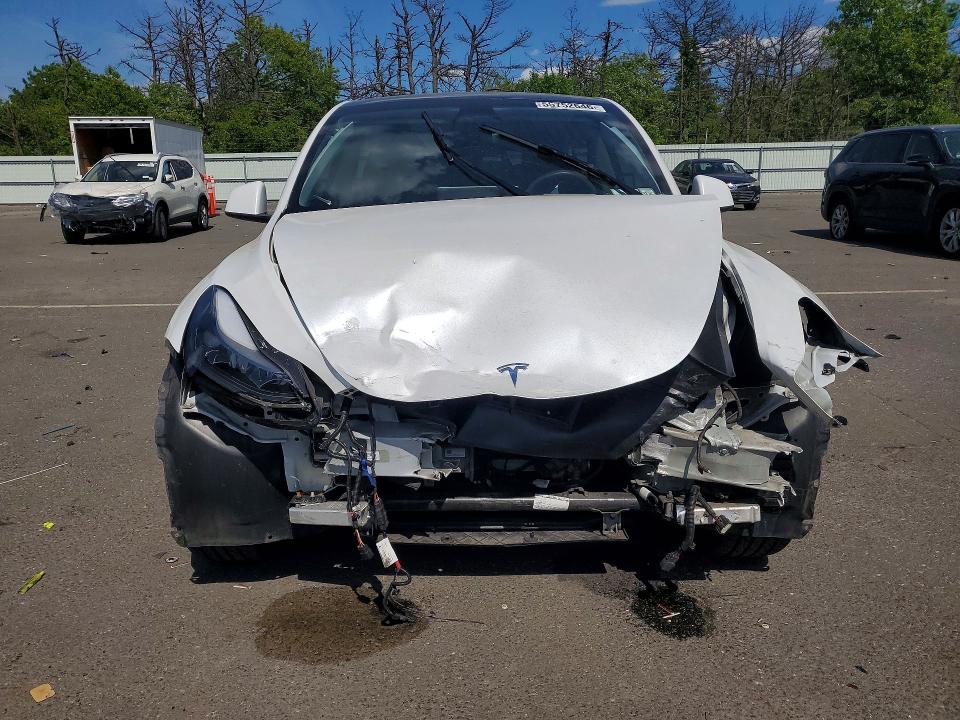 55752646 :رقم المزاد ، 7SAYGDEE3PA196358 vin ، 2023 Tesla Model Y مزاد بيع