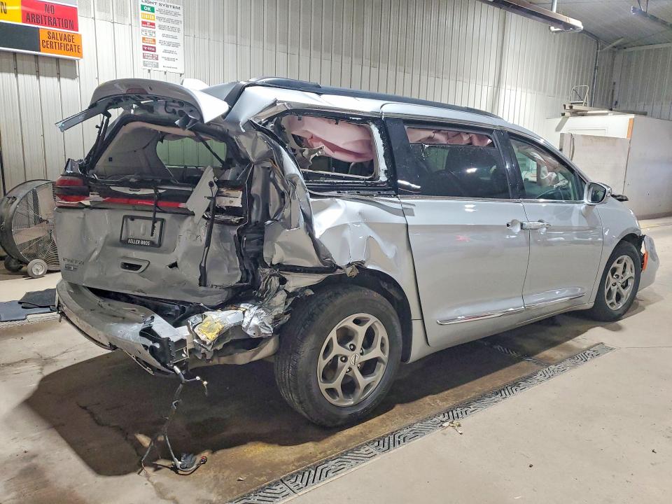 56856706 :رقم المزاد ، 2C4RC1GG7NR230624 vin ، 2022 Chrysler Pacifica مزاد بيع