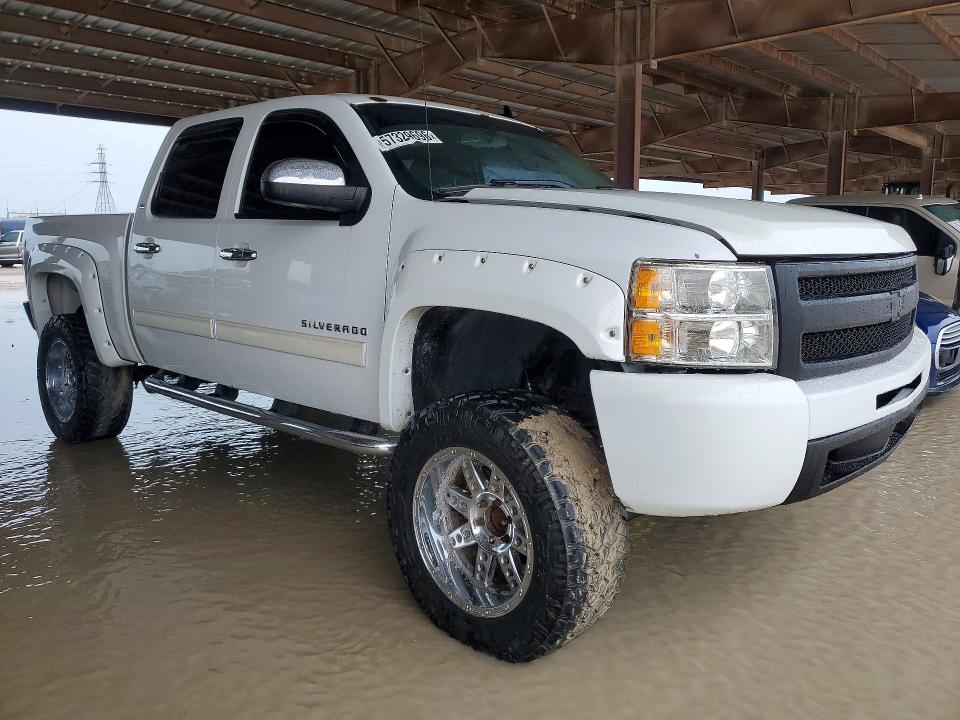 57329696 :رقم المزاد ، 3GCPCREA1BG217308 vin ، 2011 Chevrolet Silverado مزاد بيع