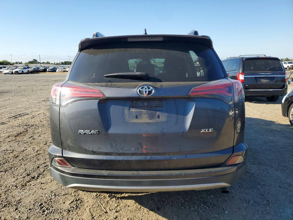 Продаж на аукціоні авто 2017 Toyota Rav4, vin: JTMWFREV1HD094380, номер лоту: 57192106