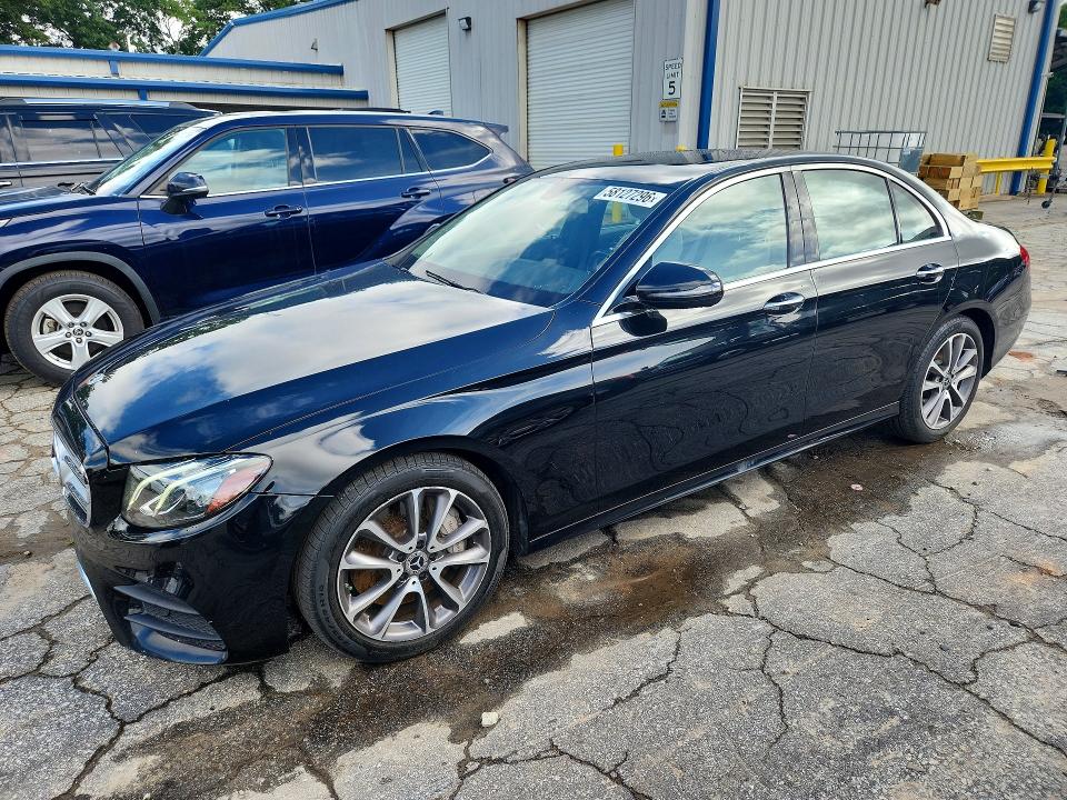 58127296 :رقم المزاد ، W1KZF6JB0LA802237 vin ، 2020 Mercedes-benz E مزاد بيع
