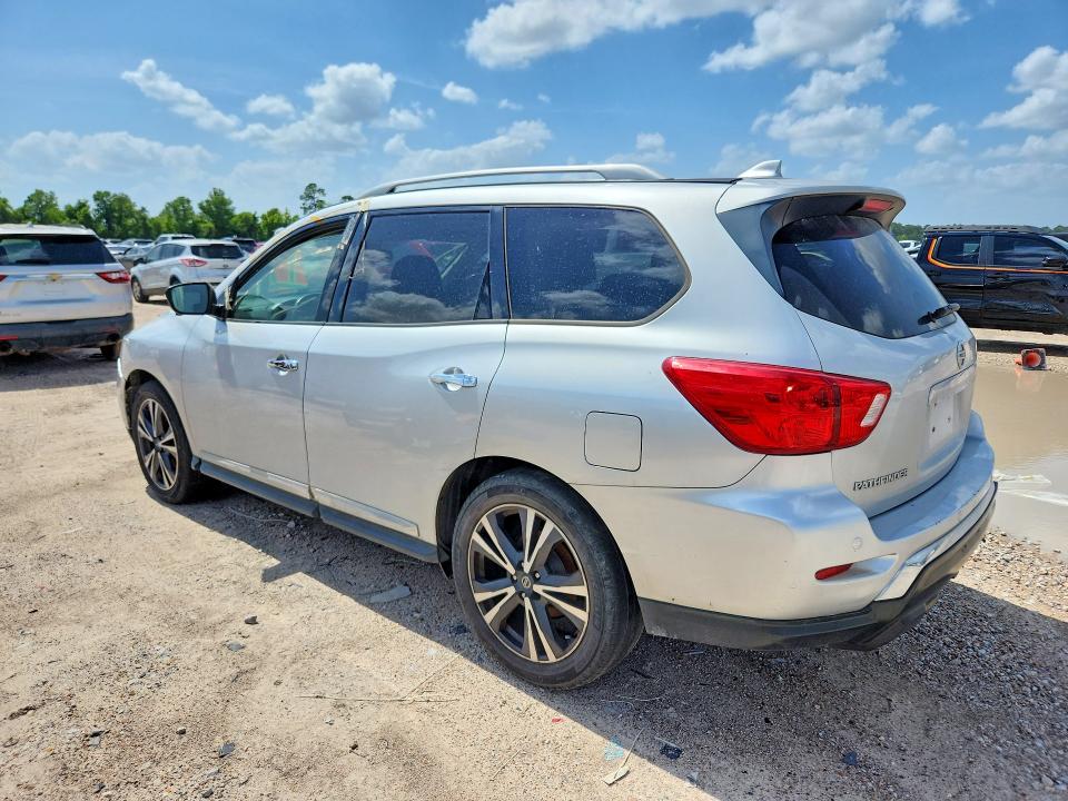 57711356 :رقم المزاد ، 5N1DR2DN9LC591744 vin ، 2020 Nissan Pathfinder مزاد بيع