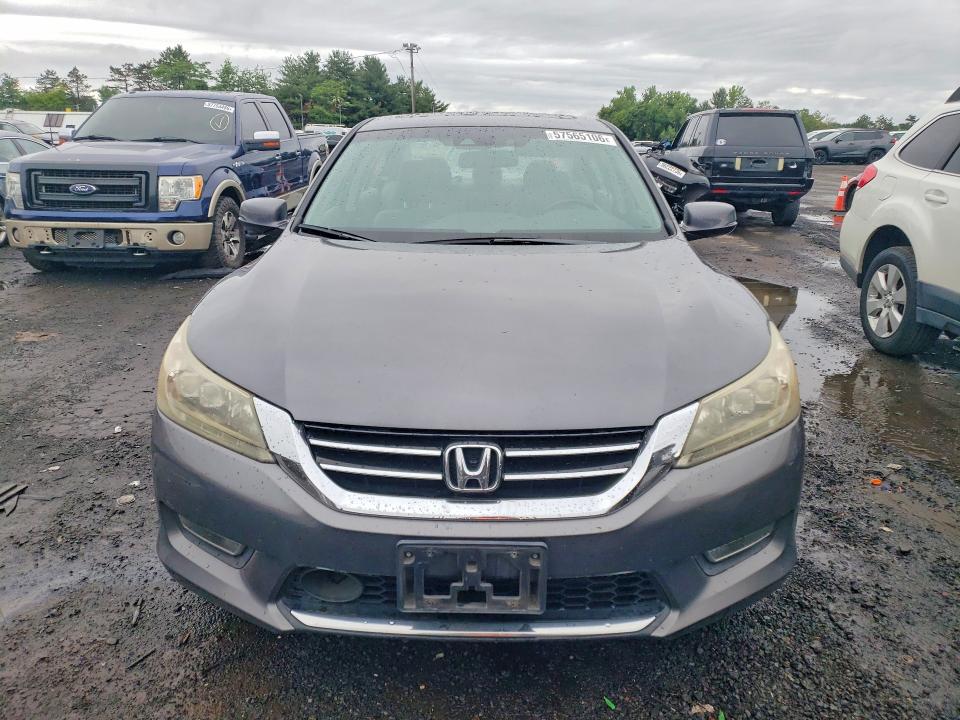 57565106 :رقم المزاد ، 1HGCR3F99DA042923 vin ، 2013 Honda Accord مزاد بيع