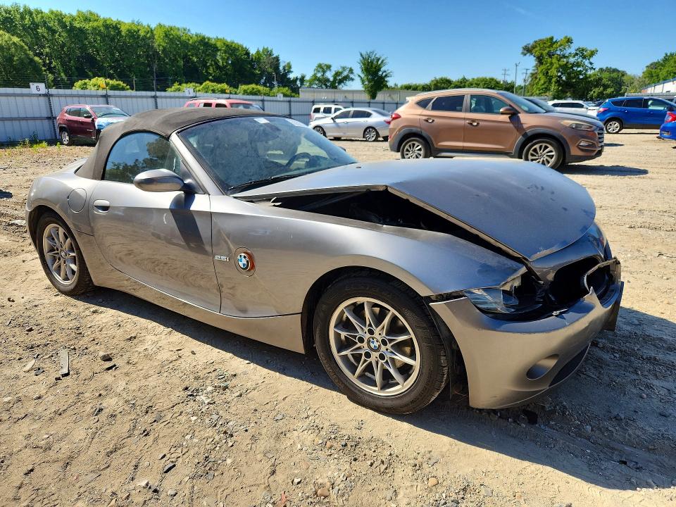 55323766 :رقم المزاد ، 4USBT33574LS50682 vin ، 2004 Bmw Z4 مزاد بيع