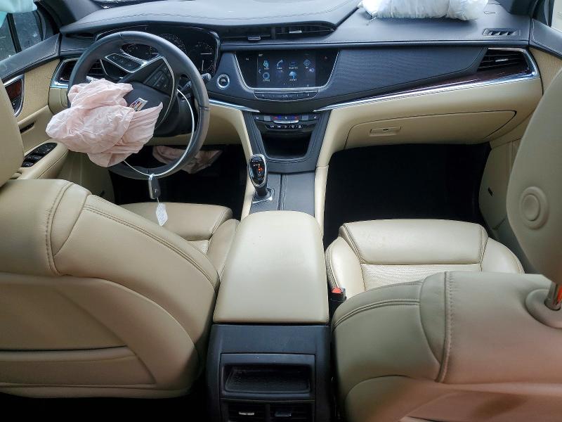 56458206 :رقم المزاد ، 1GYKNDRS5HZ324827 vin ، 2017 Cadillac Xt5 مزاد بيع