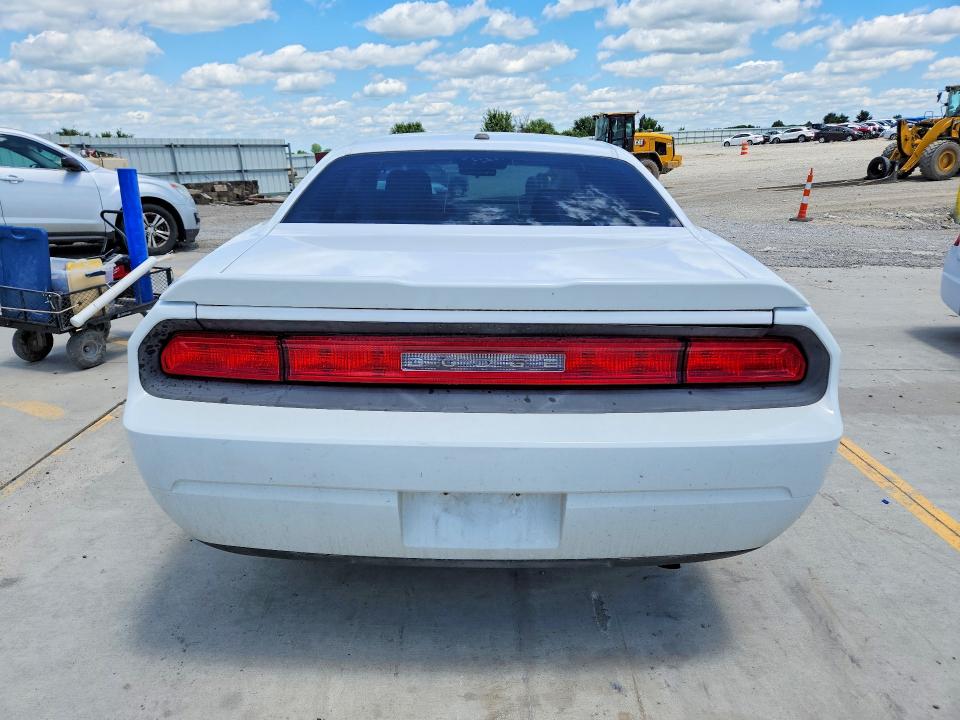 57558926 :رقم المزاد ، 2B3CJ4DVXAH323333 vin ، 2010 Dodge Challenger مزاد بيع