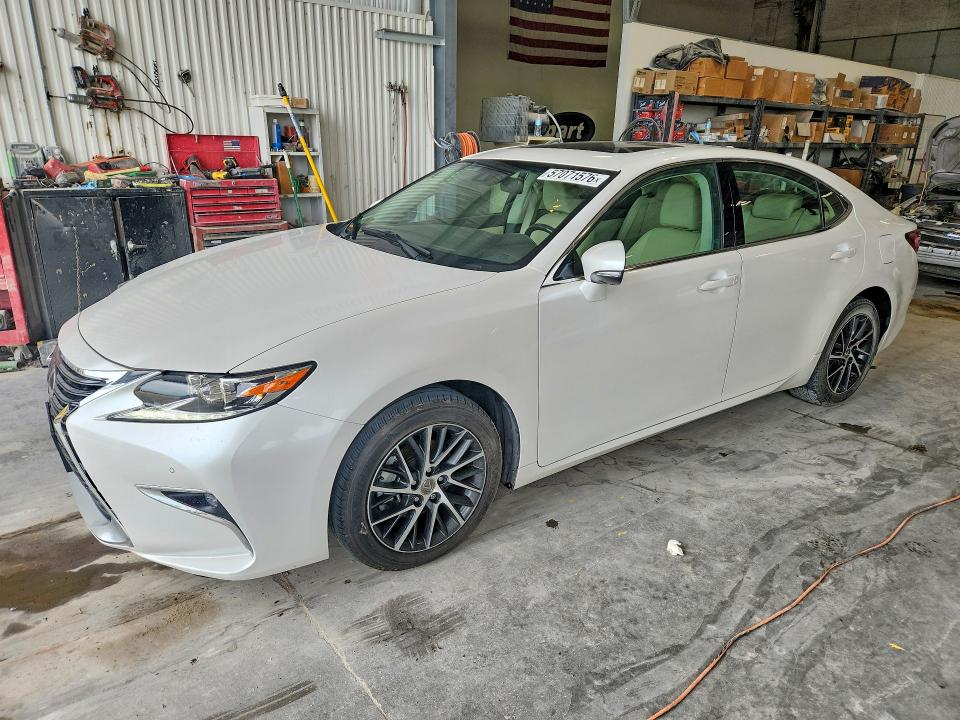 57071576 :رقم المزاد ، 58ABK1GG0HU077553 vin ، 2017 Lexus Es مزاد بيع
