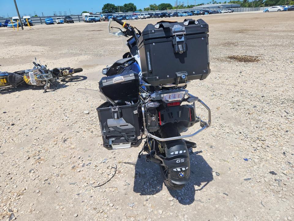 Продажа на аукционе авто 2023 Bmw R 1250, vin: WB10M1304P6H13741, номер лота: 58888346