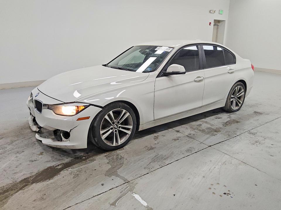 51437226 :رقم المزاد ، WBA3C3C57FK202468 vin ، 2015 Bmw 320 مزاد بيع