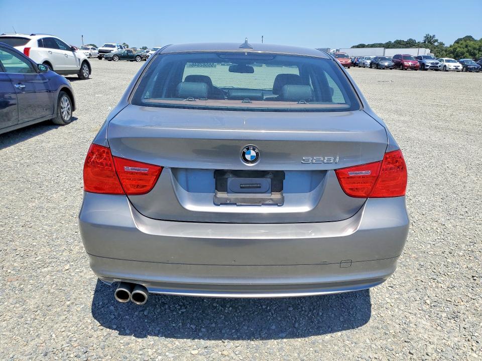 2011 Bmw 328 მანქანა იყიდება აუქციონზე, vin: WBAPH5C59BA444709, აუქციონის ნომერი: 55582846