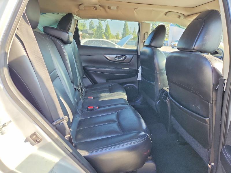 57697316 :رقم المزاد ، 5N1AT2MT9FC861580 vin ، 2015 Nissan Rogue مزاد بيع