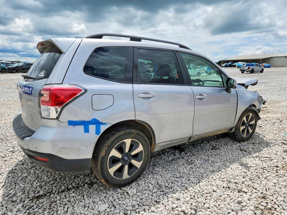 2017 Subaru Forester მანქანა იყიდება აუქციონზე, vin: JF2SJAGC6HH437186, აუქციონის ნომერი: 58063846