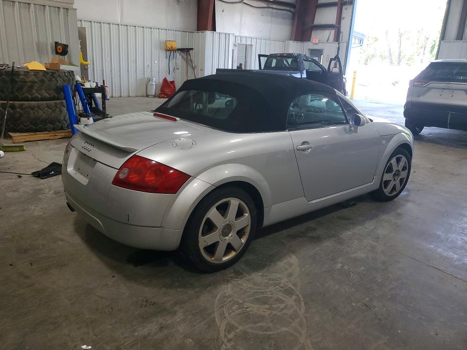2002 Audi Tt მანქანა იყიდება აუქციონზე, vin: TRUTX28N721009513, აუქციონის ნომერი: 55687016