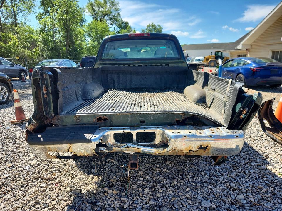 57895286 :رقم المزاد ، 5TBRN34151S184100 vin ، 2001 Toyota Tundra مزاد بيع