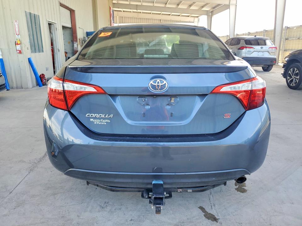 54795936 :رقم المزاد ، 2T1BURHE5FC282202 vin ، 2015 Toyota Corolla مزاد بيع