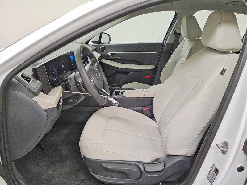 2026 Hyundai Sonata Hybrid მანქანა იყიდება აუქციონზე, vin: KMHL24JJ2TA142883, აუქციონის ნომერი: 60977486