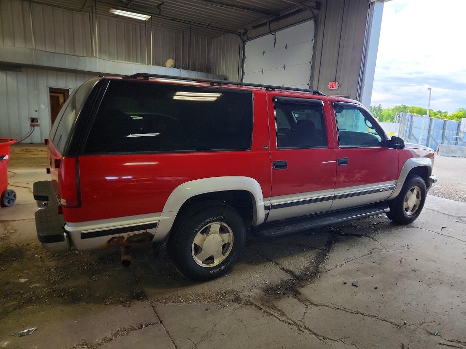 1997 Chevrolet Suburban მანქანა იყიდება აუქციონზე, vin: 1GNFK16RXVJ364113, აუქციონის ნომერი: 57200586