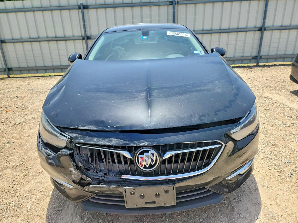59032246 :رقم المزاد ، W04GP6SX6J1147369 vin ، 2018 Buick Regal مزاد بيع