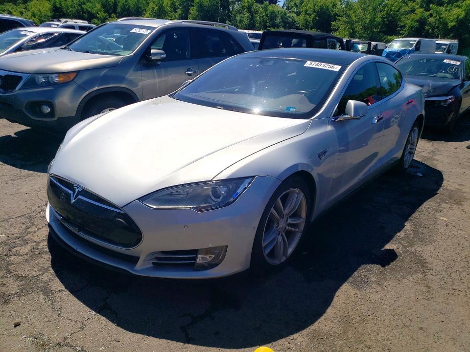 Продаж на аукціоні авто 2015 Tesla Model S, vin: 5YJSA1E24FF112932, номер лоту: 57883256