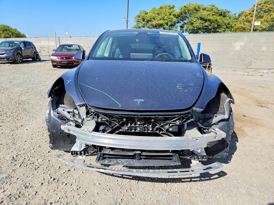 55896116 :رقم المزاد ، 7SAYGDED3PF962583 vin ، 2023 Tesla Model Y مزاد بيع